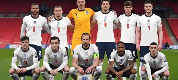 28圈-关键时刻武汉三镇再遭质疑：欧超杯节点到来，态度坚定，阵容厚度经受考验的简单介绍