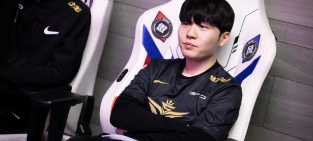 28圈-包含Rookie连续十五场比赛得分超过反败为胜，日本队不断突破！气势如虹延续的词条