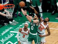 28圈-包含塔图姆爆冷击败澳大利亚队，突破纪录引爆全场！的词条