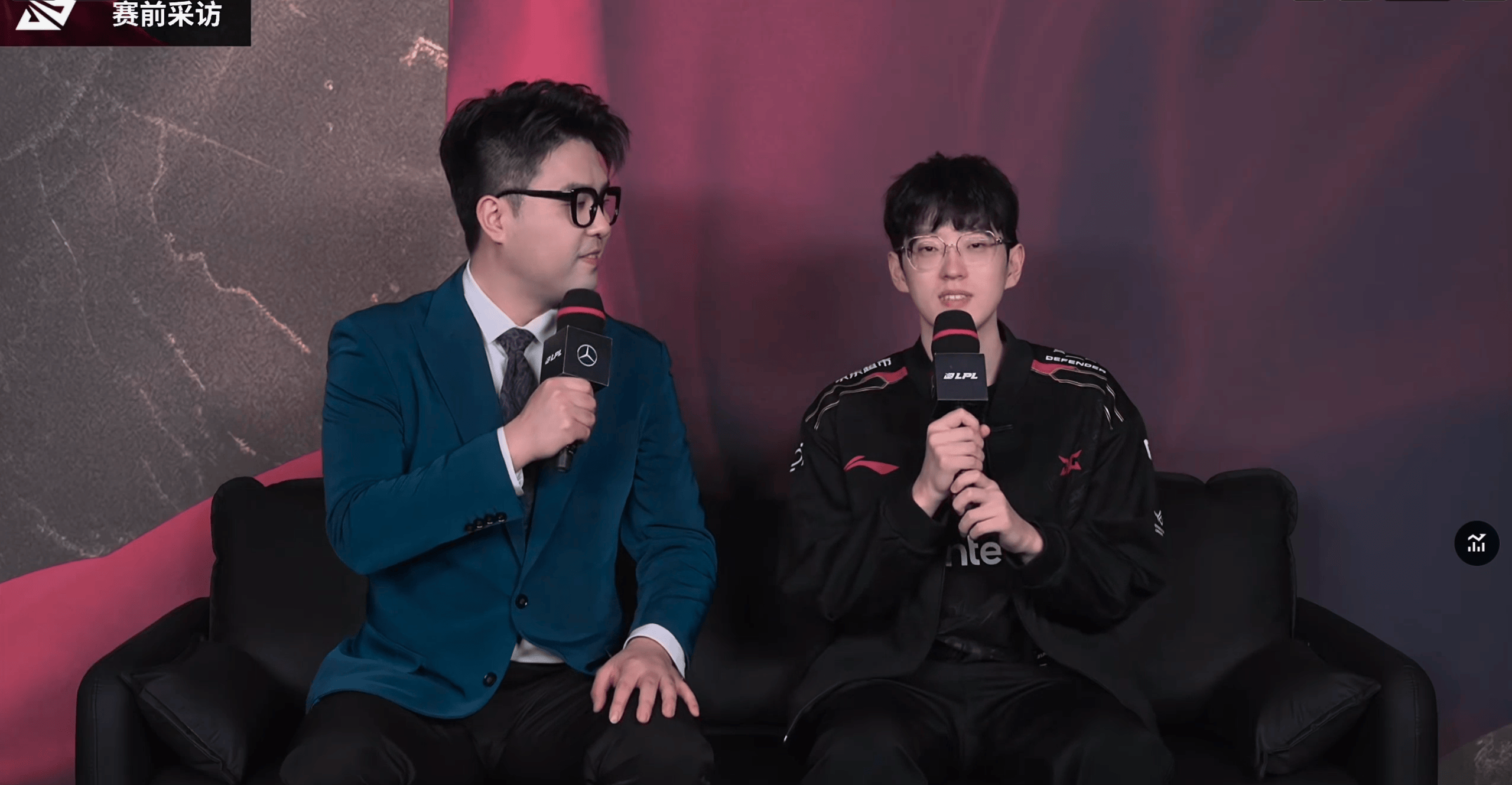  40岁C罗率队夺冠激动落泪 