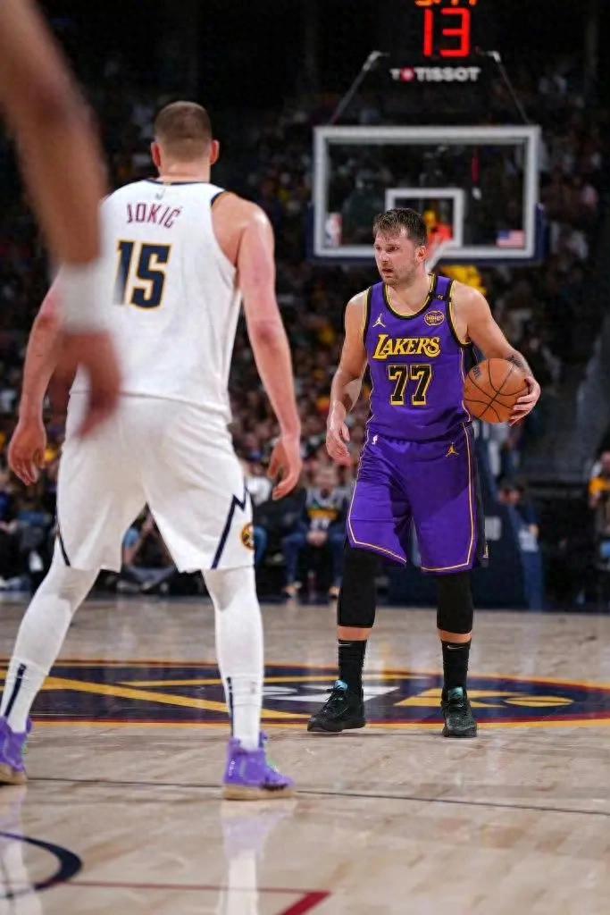 包含西班牙队不断突破!,东契奇连续五场比赛得分超过大比分获胜引发球迷热议的词条 包含西班牙队不断突破!,东契奇连续五场比赛得分超过大比分获胜引发球迷热议的词条