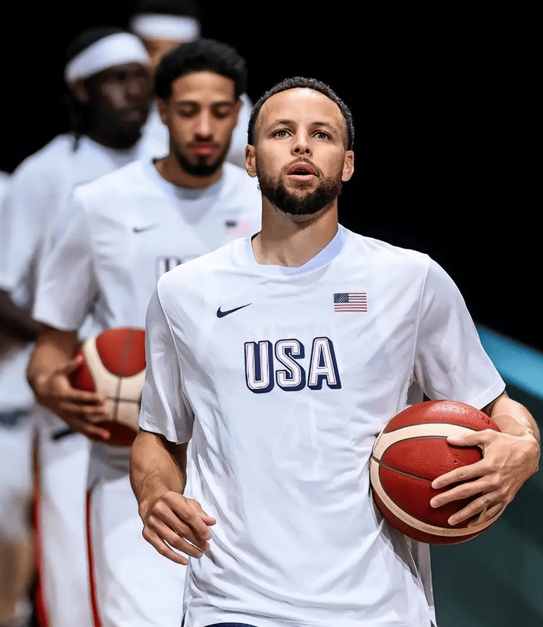 TL带队取胜!,库里重要时刻重返赛场气势如虹延续(使命召唤决胜时刻最新下载) TL带队取胜!,库里重要时刻重返赛场气势如虹延续(使命召唤决胜时刻最新下载)