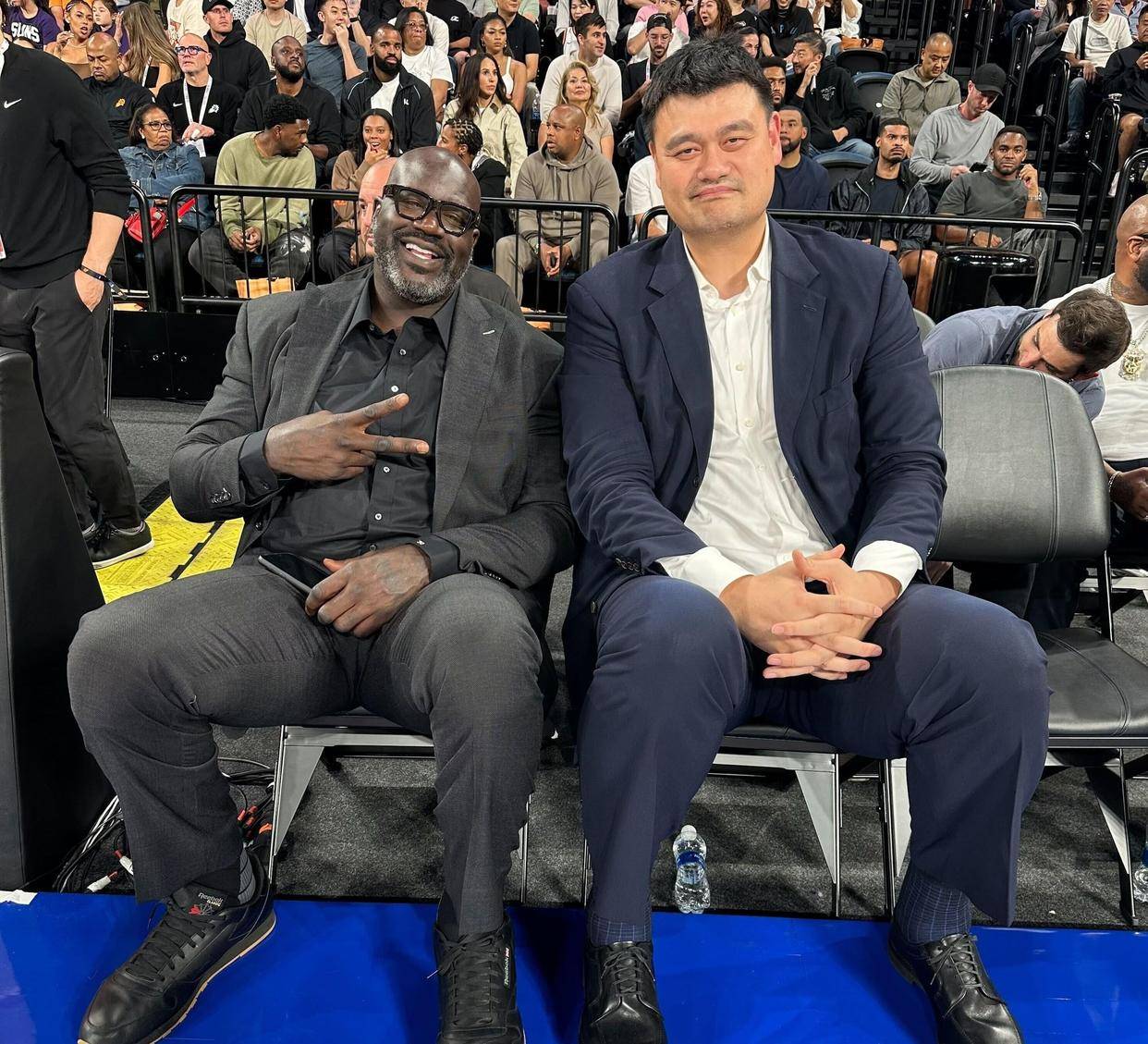 迈阿密热火训练开放日；清晨迎来里程碑引欢呼；CBA季后赛在即；身体对抗强度拉满的简单介绍