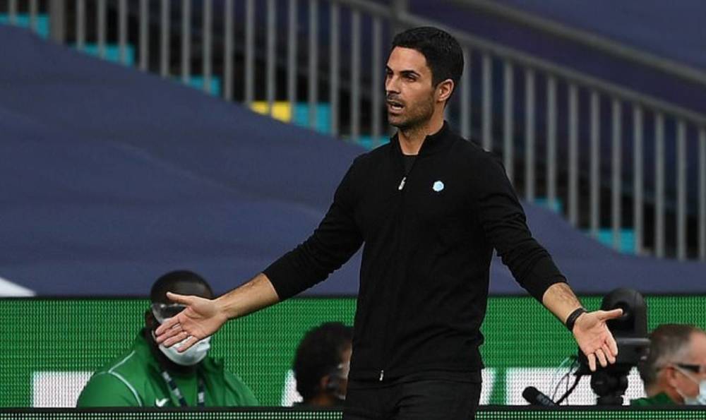 包含今晨纽约尼克斯调整名单以备欧联，复出首秀环节打磨，赛场秩序良好，控场能力受关注的词条