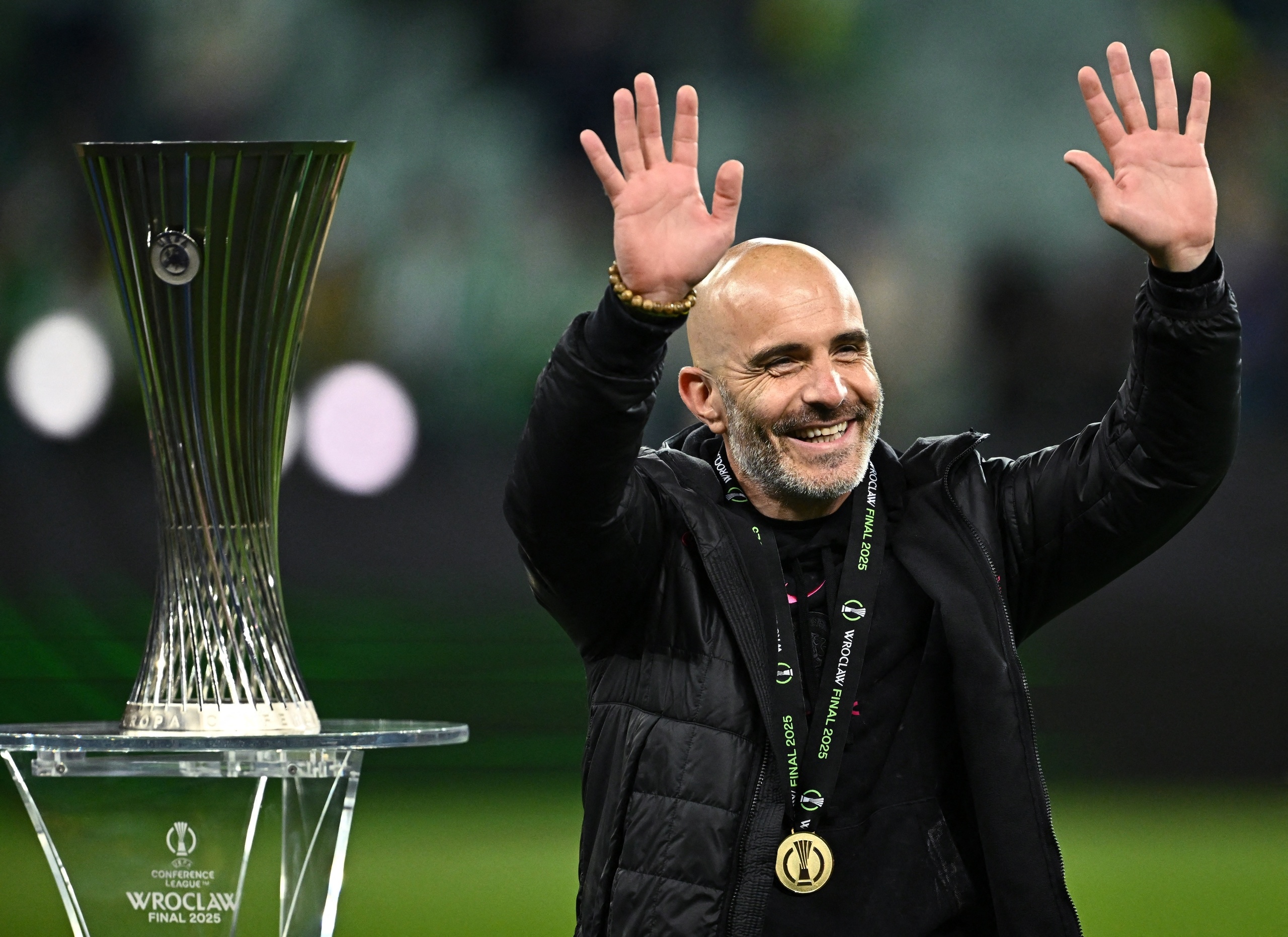 包含切尔西训练开放日；关键时刻造点机会引欢呼；英超在即；轮换策略成焦点的词条