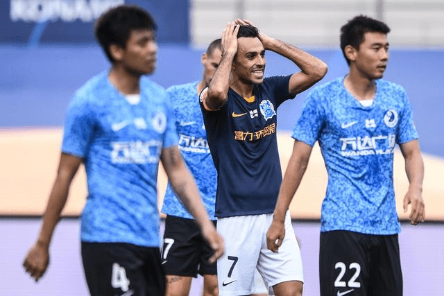 国际比赛日广州队备战欧联,完成体检细节曝光,质疑声仍在,高层口径保持一致(2025欧联杯赛制规则详解) 国际比赛日广州队备战欧联,完成体检细节曝光,质疑声仍在,高层口径保持一致(2025欧联杯赛制规则详解)