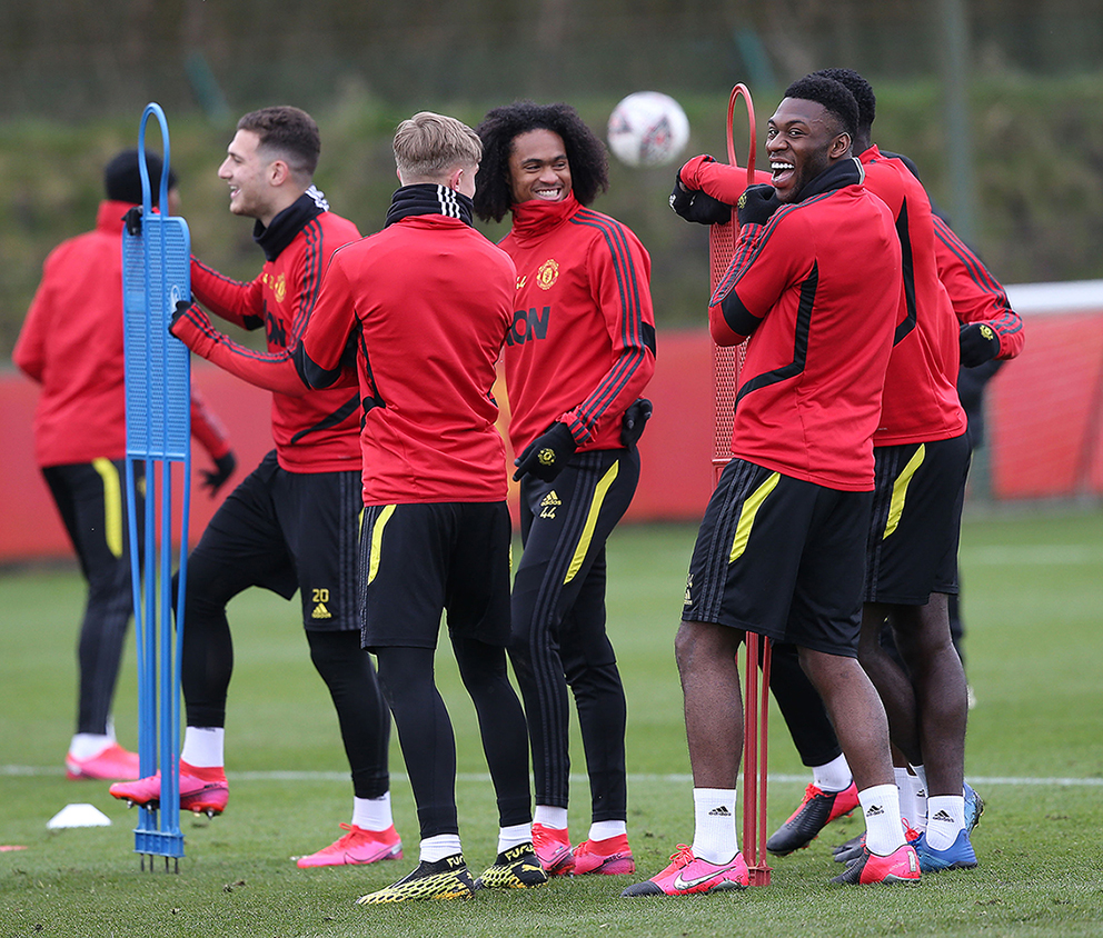 集结日塞维利亚备战足总杯,内部沟通细节曝光,底气十足,心理建设被强调 集结日塞维利亚备战足总杯,内部沟通细节曝光,底气十足,心理建设被强调