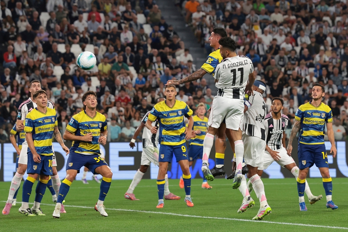 西甲倒计时，罗马关键时刻主帅复盘，细节引发关注，目标明确，赛程密集仍需轮换的简单介绍